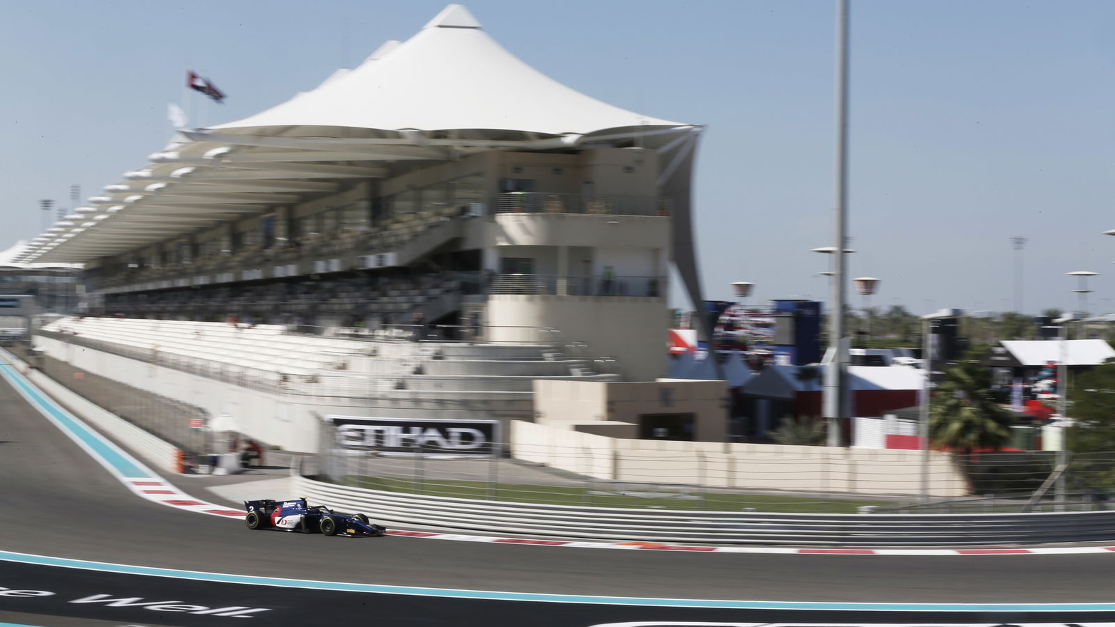 F2 Abu Dhabi - Sprint Race Results