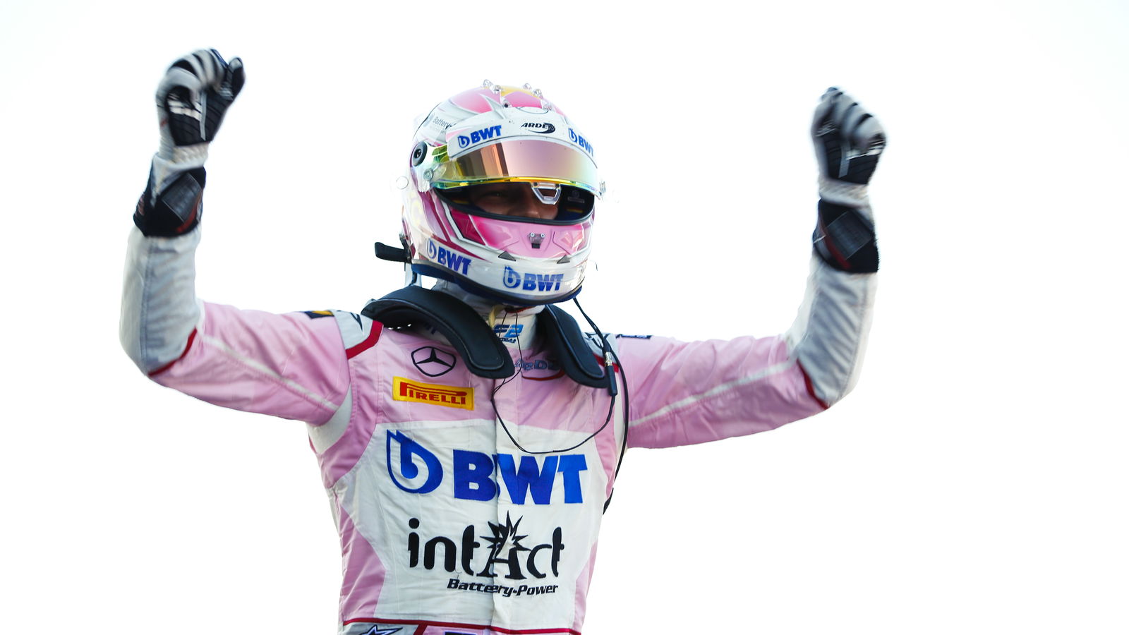 Gunther holds off Russell to take maiden F2 win at Silverstone 