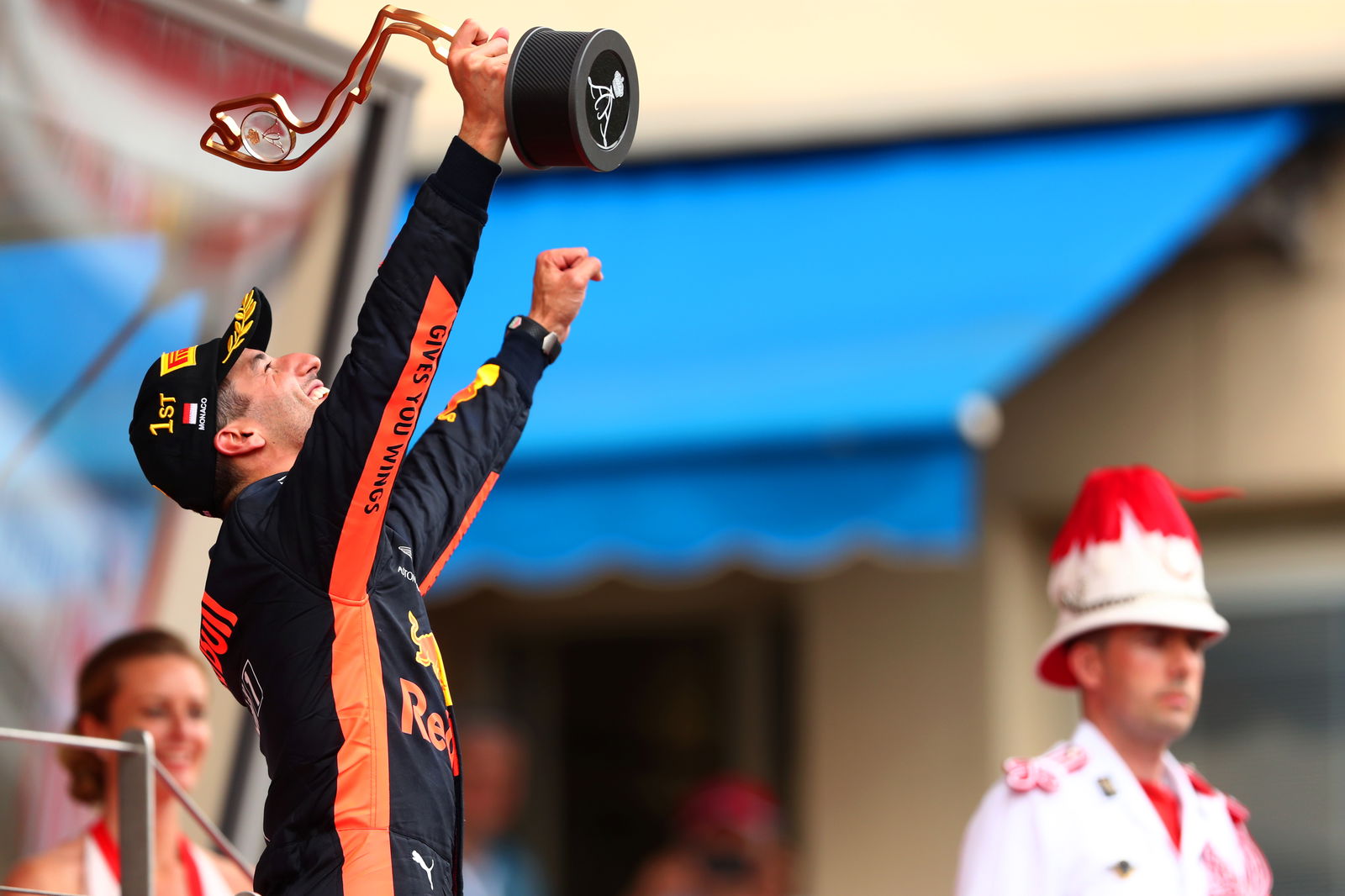 Leclerc mendapat pujian dari pelari depan F1 'luar biasa', 'gila'