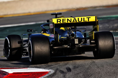 Renault says 2019 F1 engine has already hit “high targets”