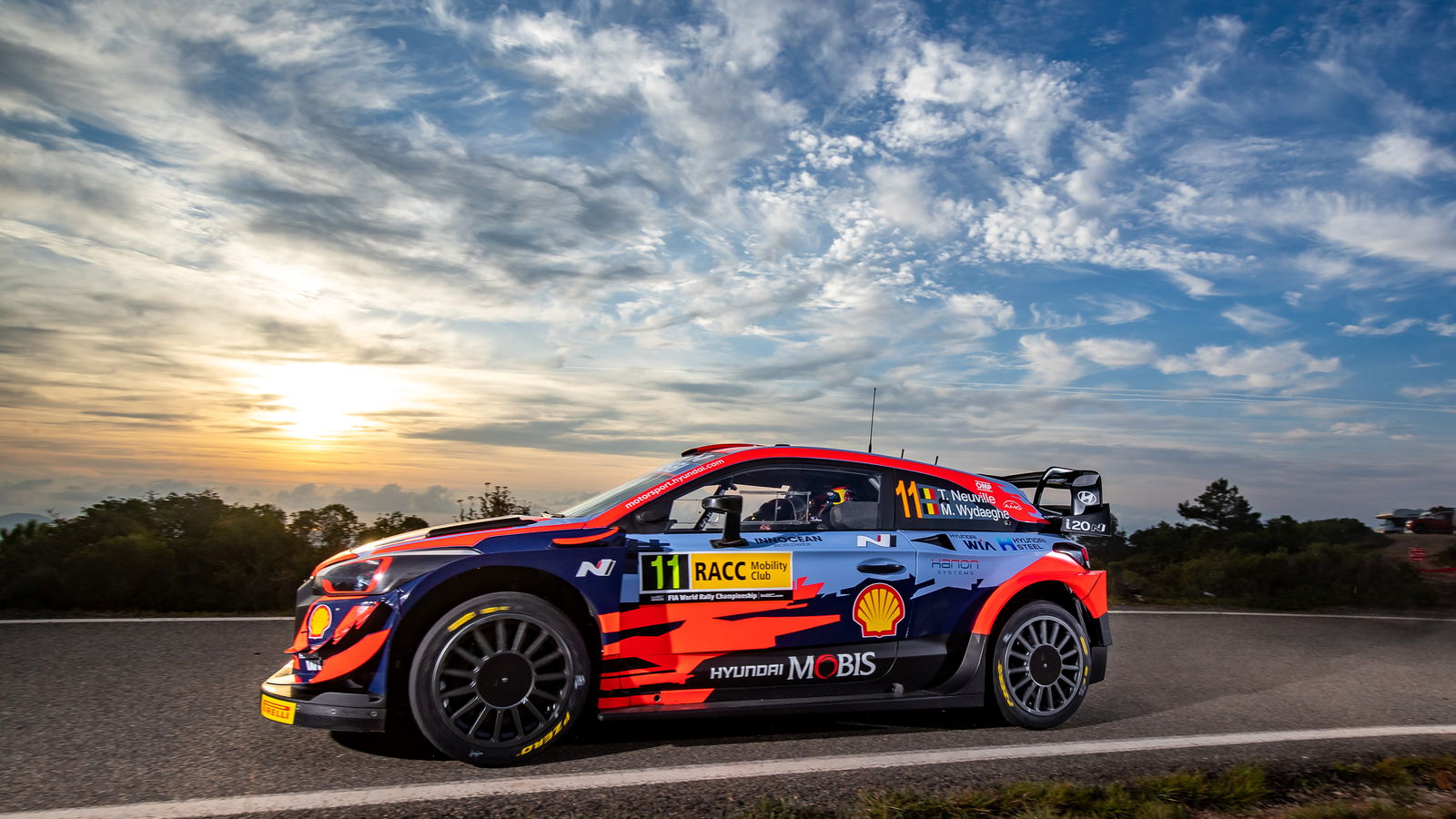Evans' early pace was a wake-up call, admits Neuville