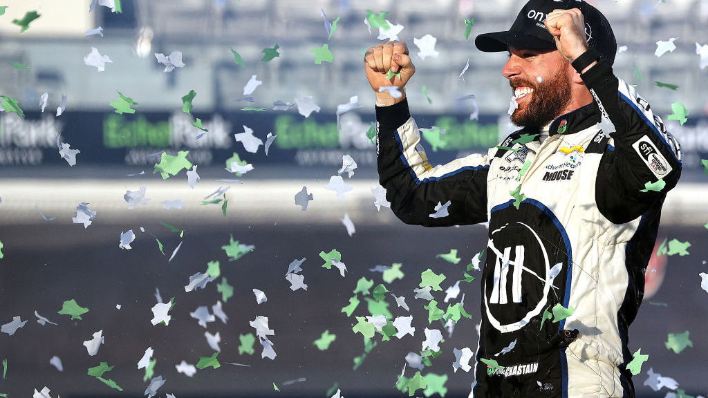Chastain dan Trackhouse Raih Kemenangan NASCAR Cup Perdana