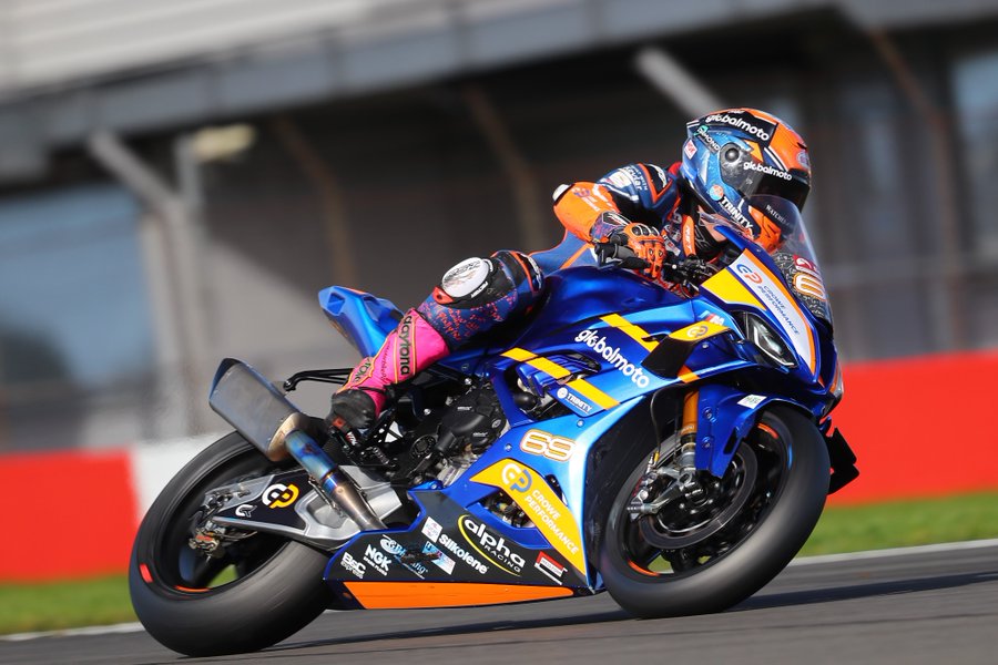 British Superbikes Donington Park: Ray win stops Sykes treble