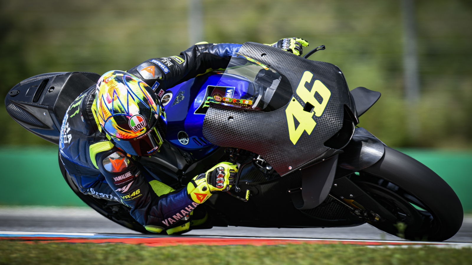 Rossi talks 'first touch' with 2020 Yamaha