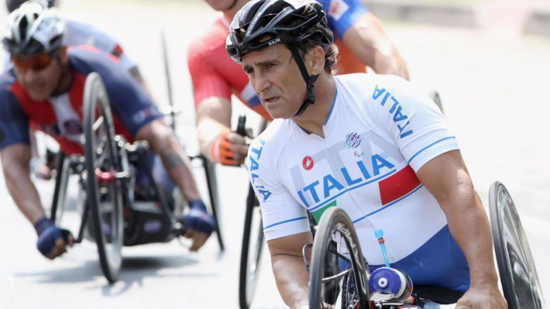 Alex Zanardi dipindahkan dari rumah sakit ke pusat rehabilitasi spesialis