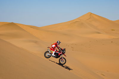 Reli Dakar 2022: Daniel Sanders Pimpin Stage 1, Petrucci P13