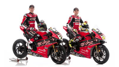 Davies, Bautista mengungkapkan warna Aruba.it Racing Ducati V4 R.