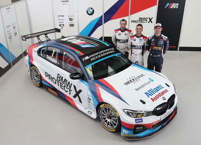 Jordan helps reveal BMW Pirtek BTCC livery