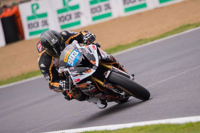 Hopkins frustrated by Thruxton tyre woes