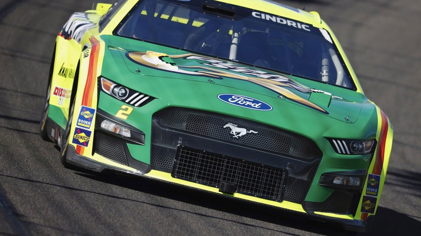 NASCAR Cup: Cindric Amankan Pole untuk Balapan di Fontana