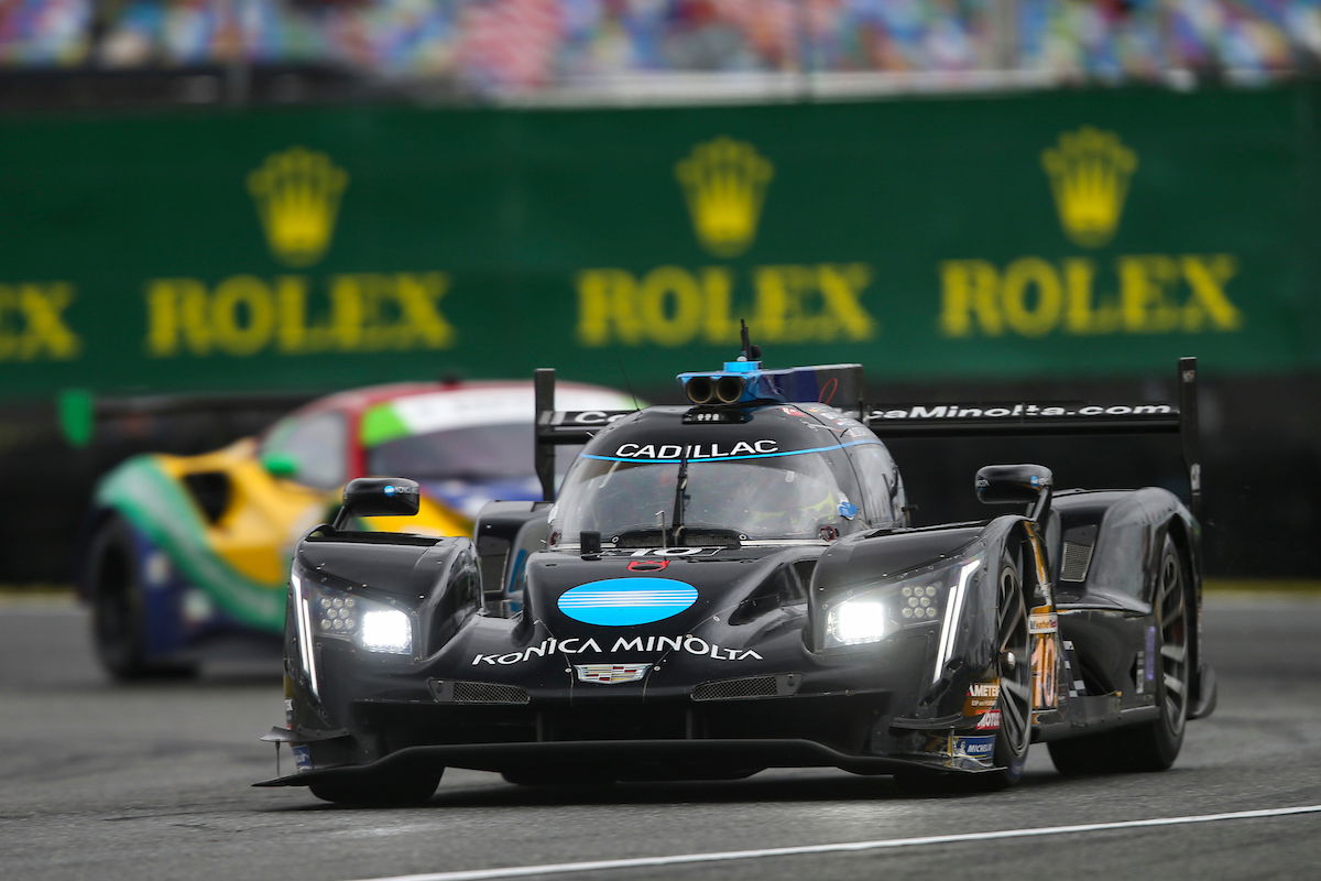 Alonso regains Rolex 24 lead ahead of red flag