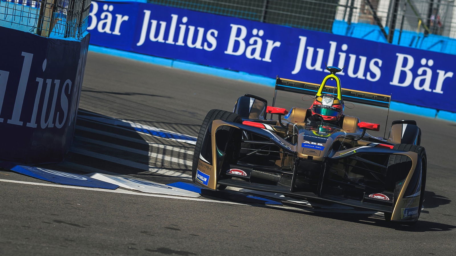 Vergne inherits pole after controversial Punta qualifying 