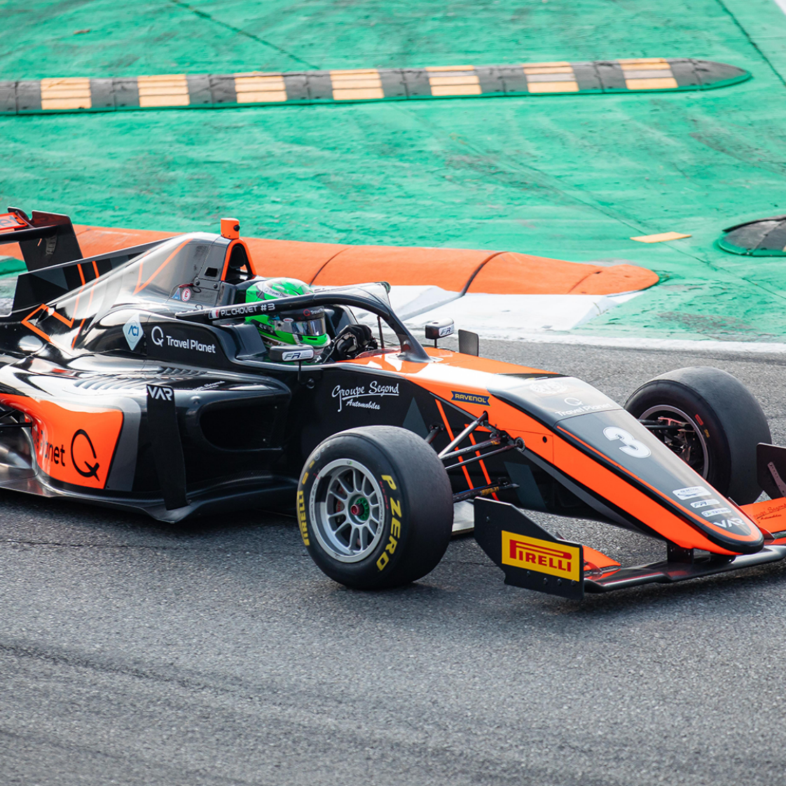 Abay frustrated by qualifying woes.