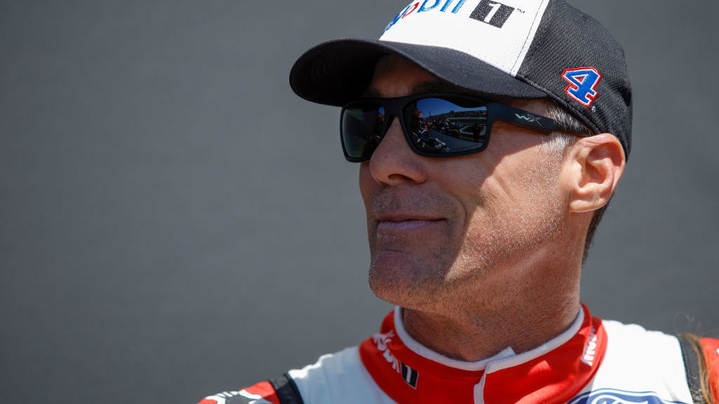 Sleeping Giant: Kevin Harvick Oozing with Confidence
