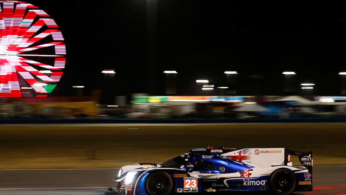 Conway memimpin, Norris membintangi setelah enam jam di Daytona