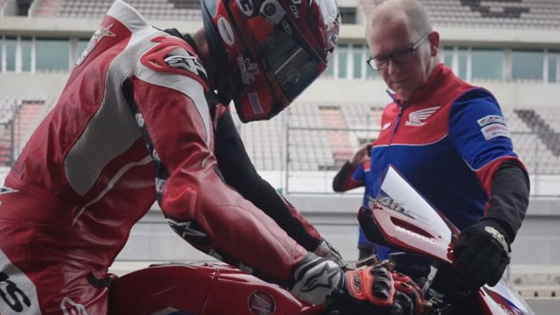 Tommy Bridewell breaks cover on Honda Fireblade ahead of 2024 BSB defence