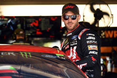 Daniel Suarez beats SHR teammate Aric Almirola for Kentucky pole