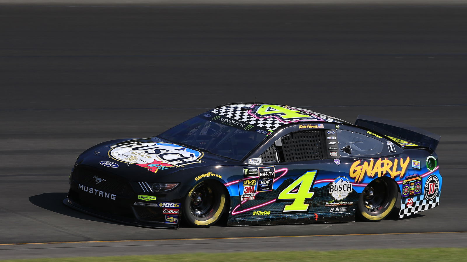 Kevin Harvick bests Joey Logano for Pocono pole