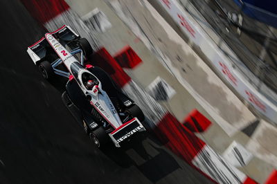 Josef Newgarden Meraih Kemenangan Long Beach yang Bergengsi