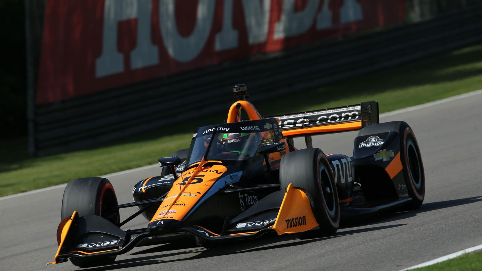 IndyCar: O'Ward Membuka Bulan Mei dengan Kemenangan Barber