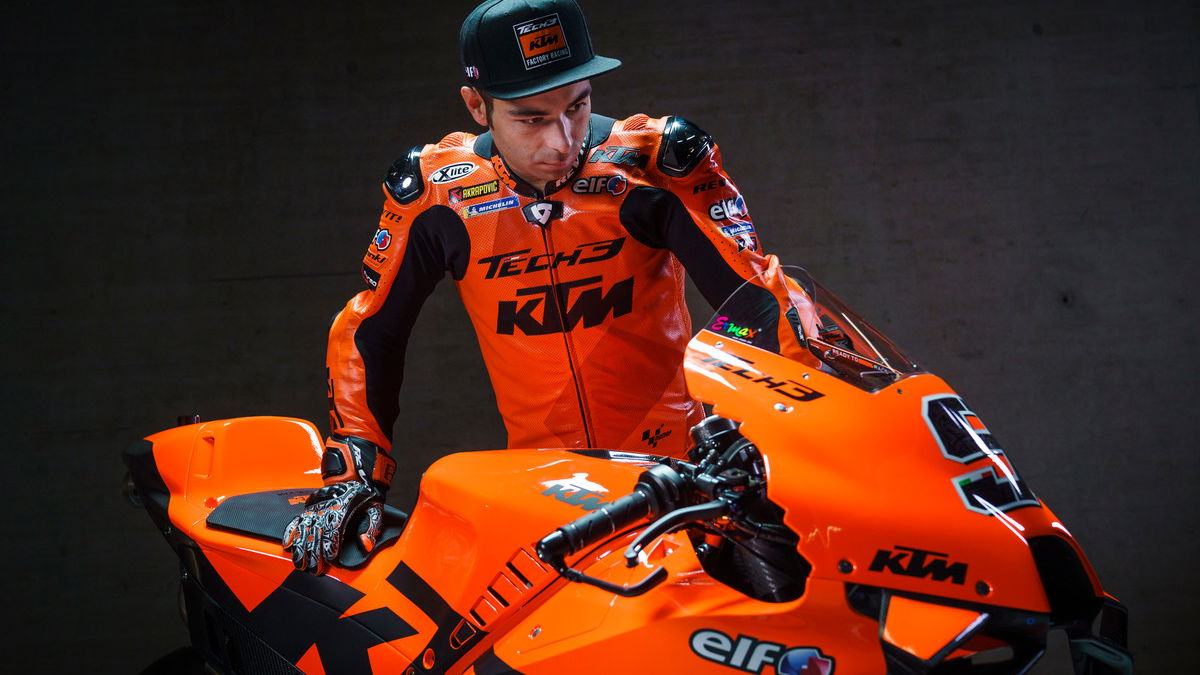 FIRST LOOK: Tech3 KTM turns orange for MotoGP 2021