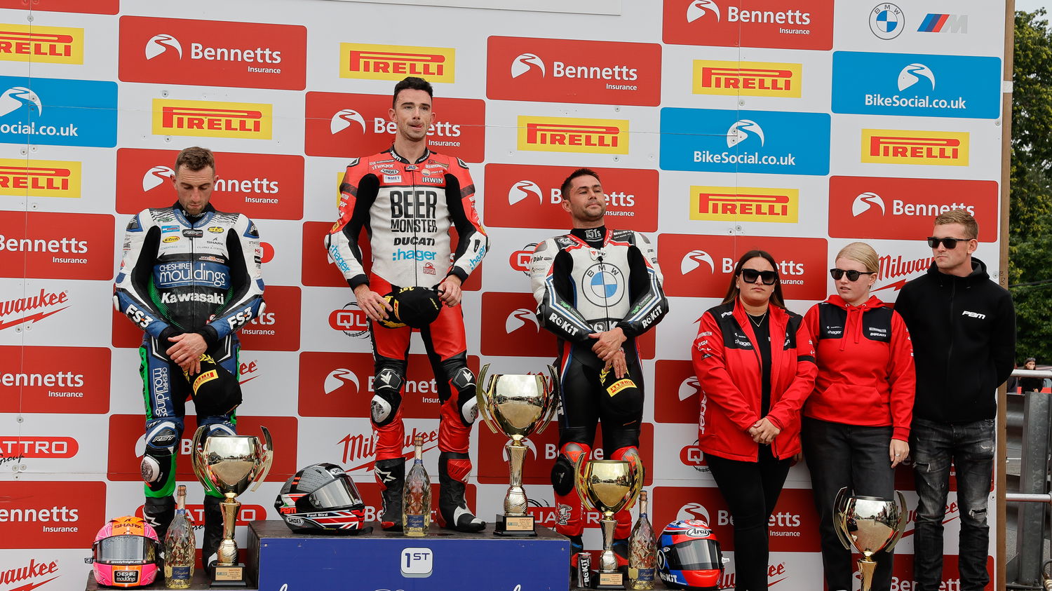 British Superbikes, Round nine, Showdown, Oulton Park, irwin, Jackson, Haslam, sprint race