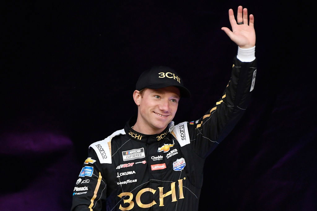 NASCAR Cup: Elliott Menangi Balapan Larut Malam Nashville