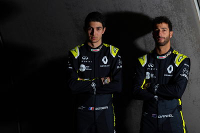 Daniel Ricciardo, Esteban Ocon, Renault, F1, 