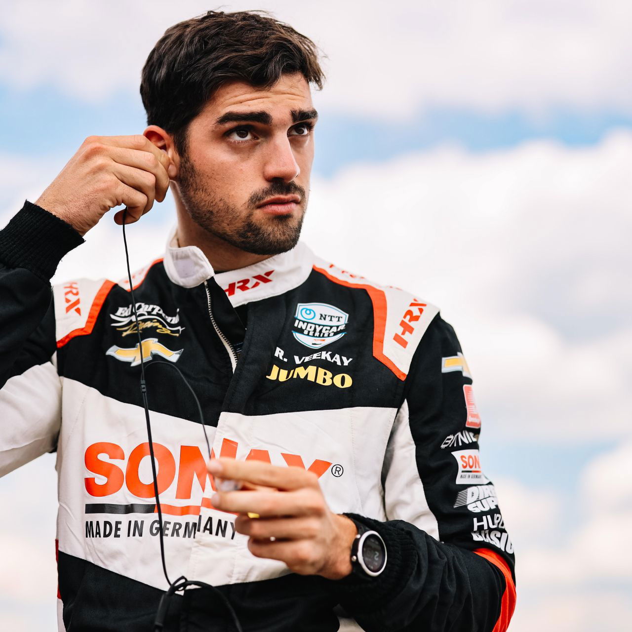 Max Chilton membungkuk keluar dari oval, Conor Daly direkrut oleh Carlin di Texas