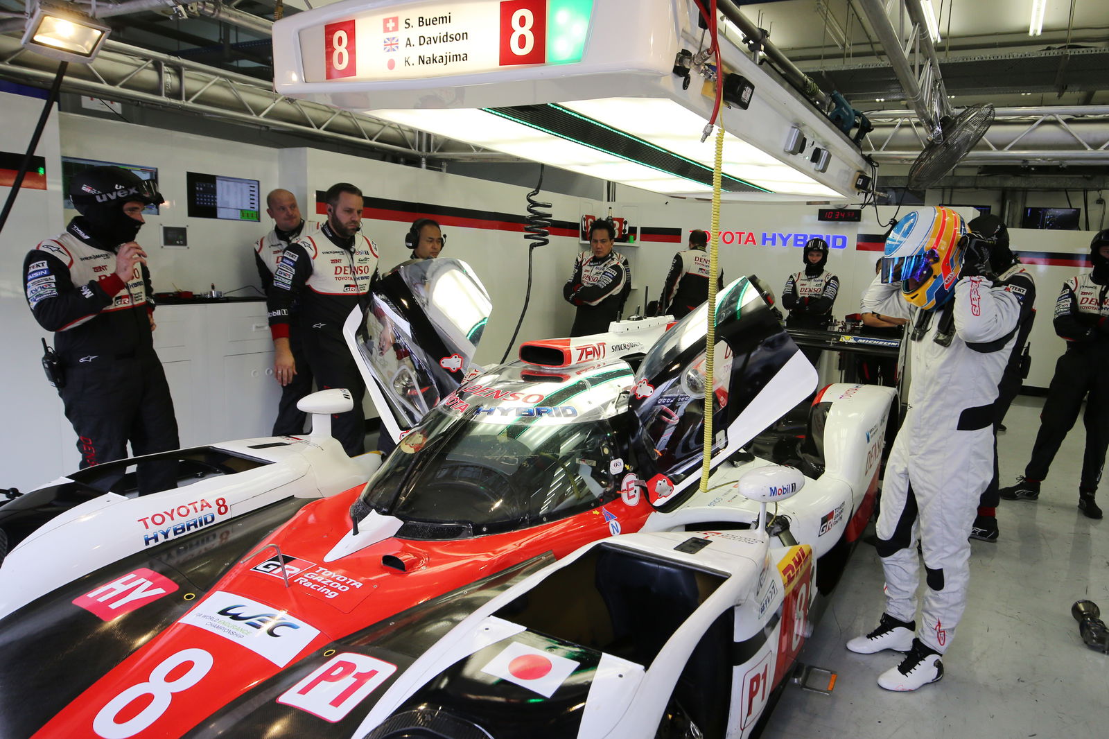 Alonso relishes “going out of comfort zone” at Daytona