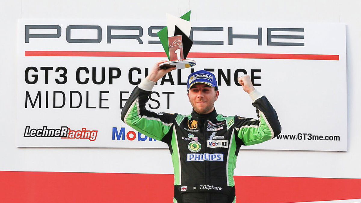 Oliphant joins BTCC with Ciceley Motorsport 