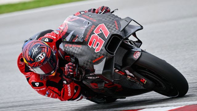Ex-MotoGP rider wanted for forgery over €13,500 van