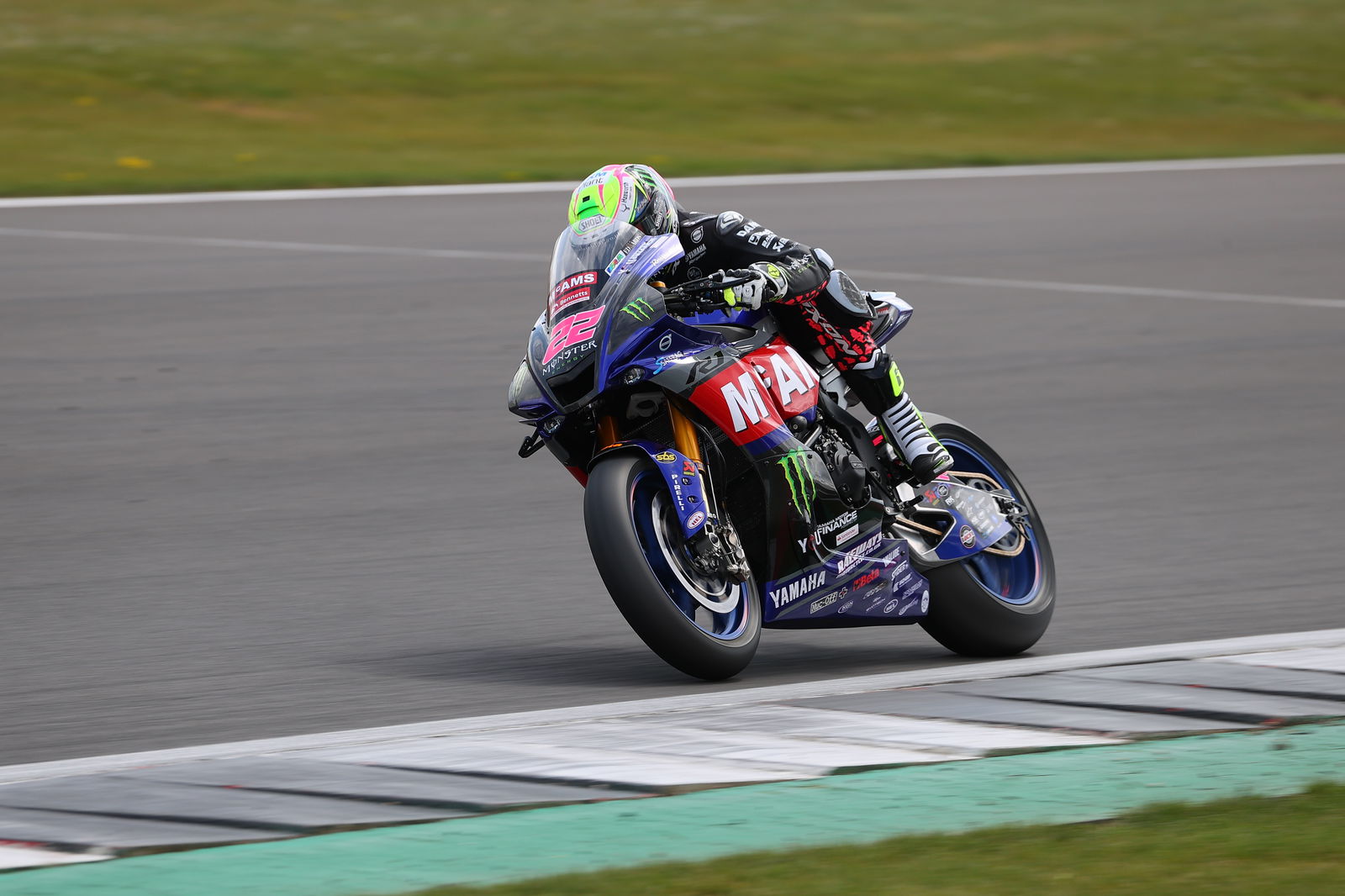 O’Halloran claims the first British Superbike victory of 2021