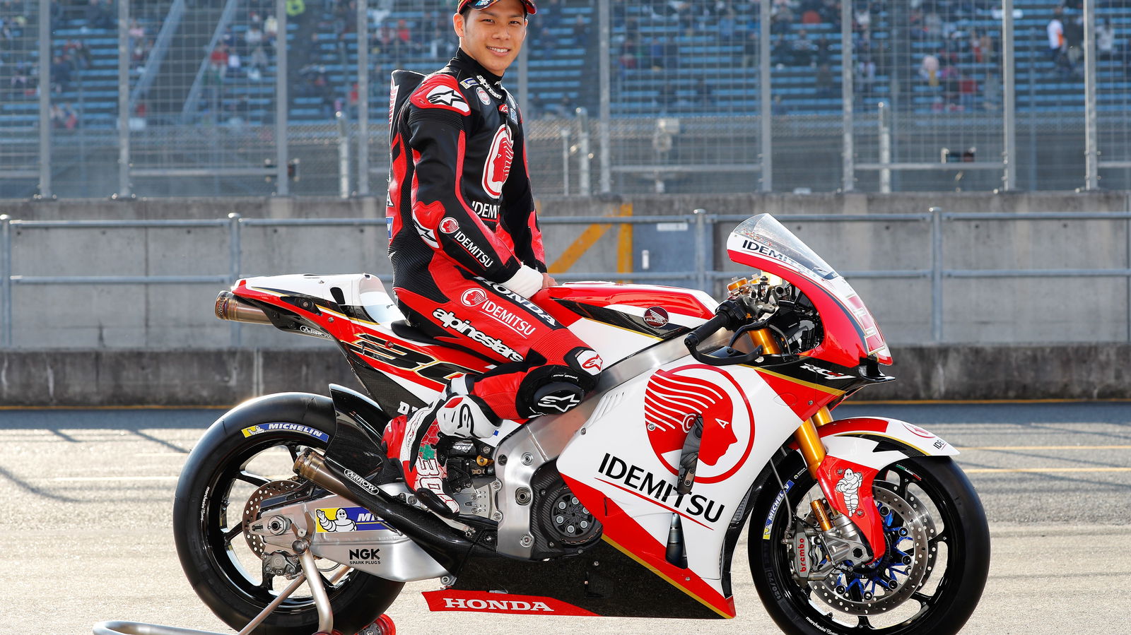 Nakagami unveils 2018 MotoGP livery