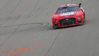 NASCAR: Menang di Michigan, Harvick Amankan Tiket Playoff