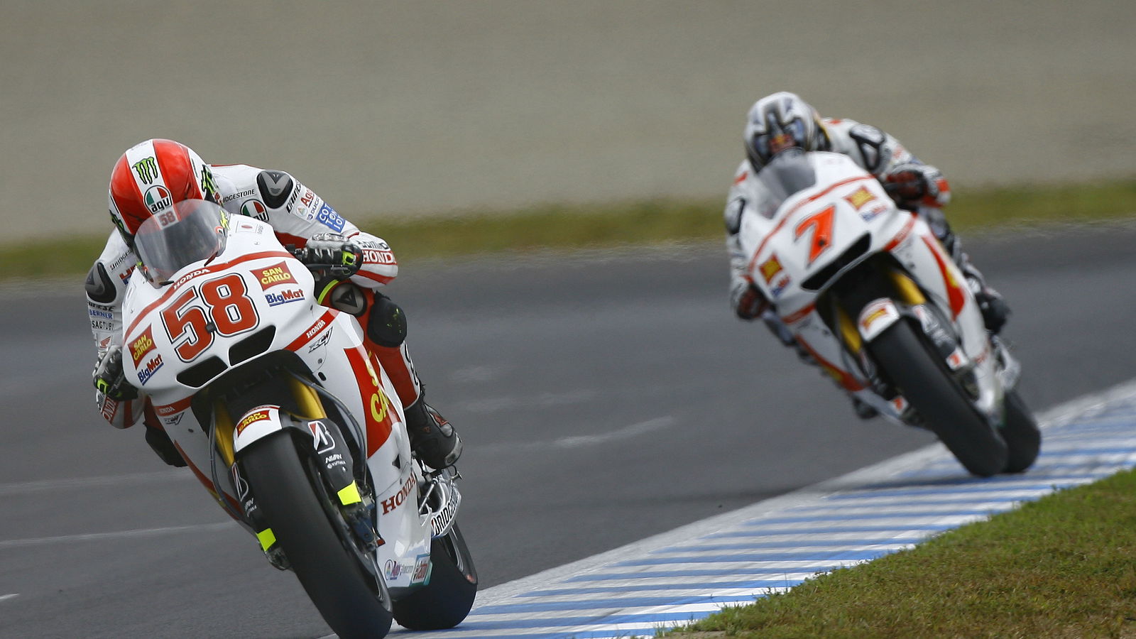 Simoncelli and Aoyama, Japanese MotoGP 2011