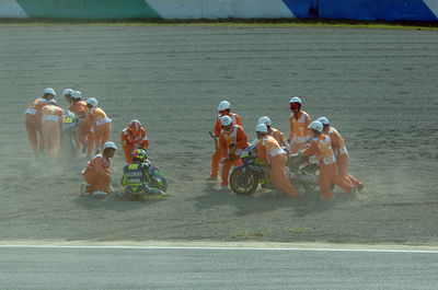 Rossi and Melandri crash, Japanese MotoGP 2005