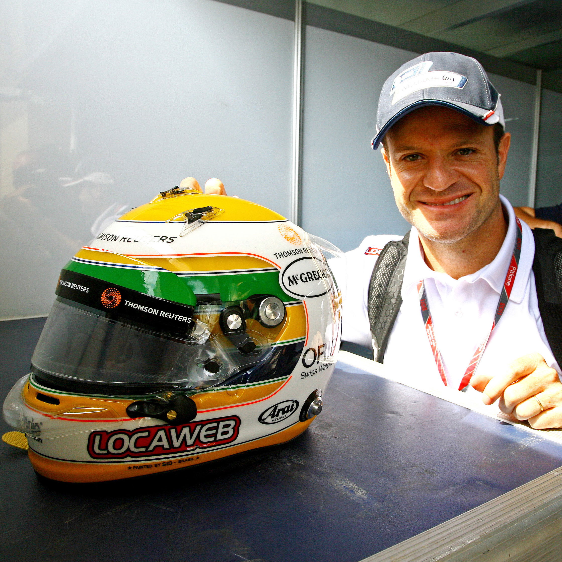 26.11.2011- Rubens Barrichello (BRA), Williams FW33 and his new helmet