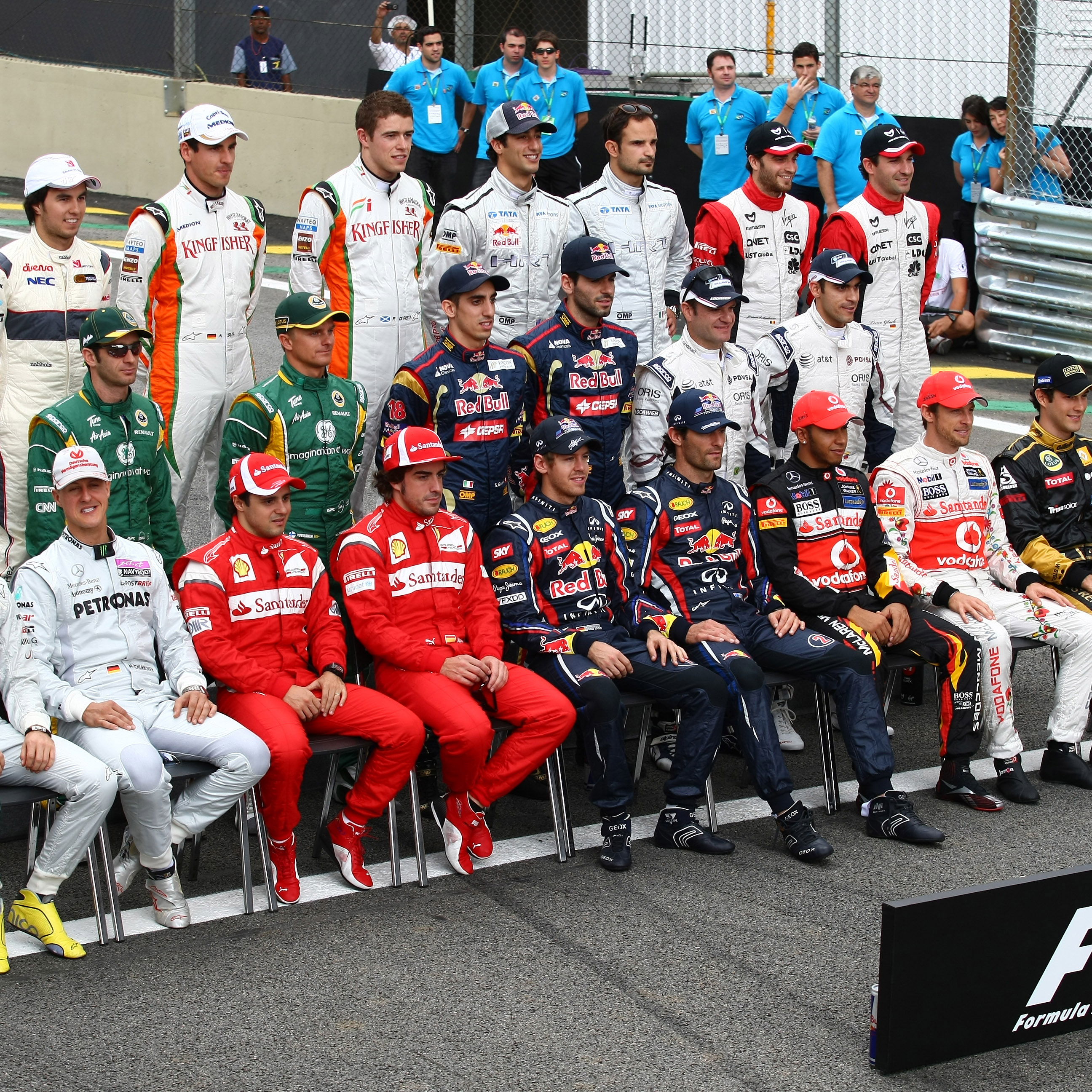 27.11.2011- Drivers group photo