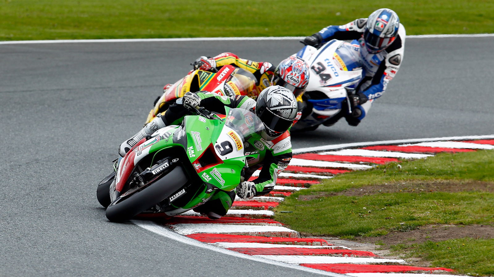 Chris Walker Primo Bournemouth Kawasaki Racing - [picture credit: Ian Hopgood Photography.com]