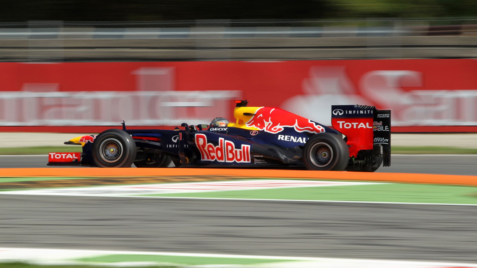 07.09.2012- Free Practice 2, Sebastian Vettel (GER) Red Bull Racing RB8