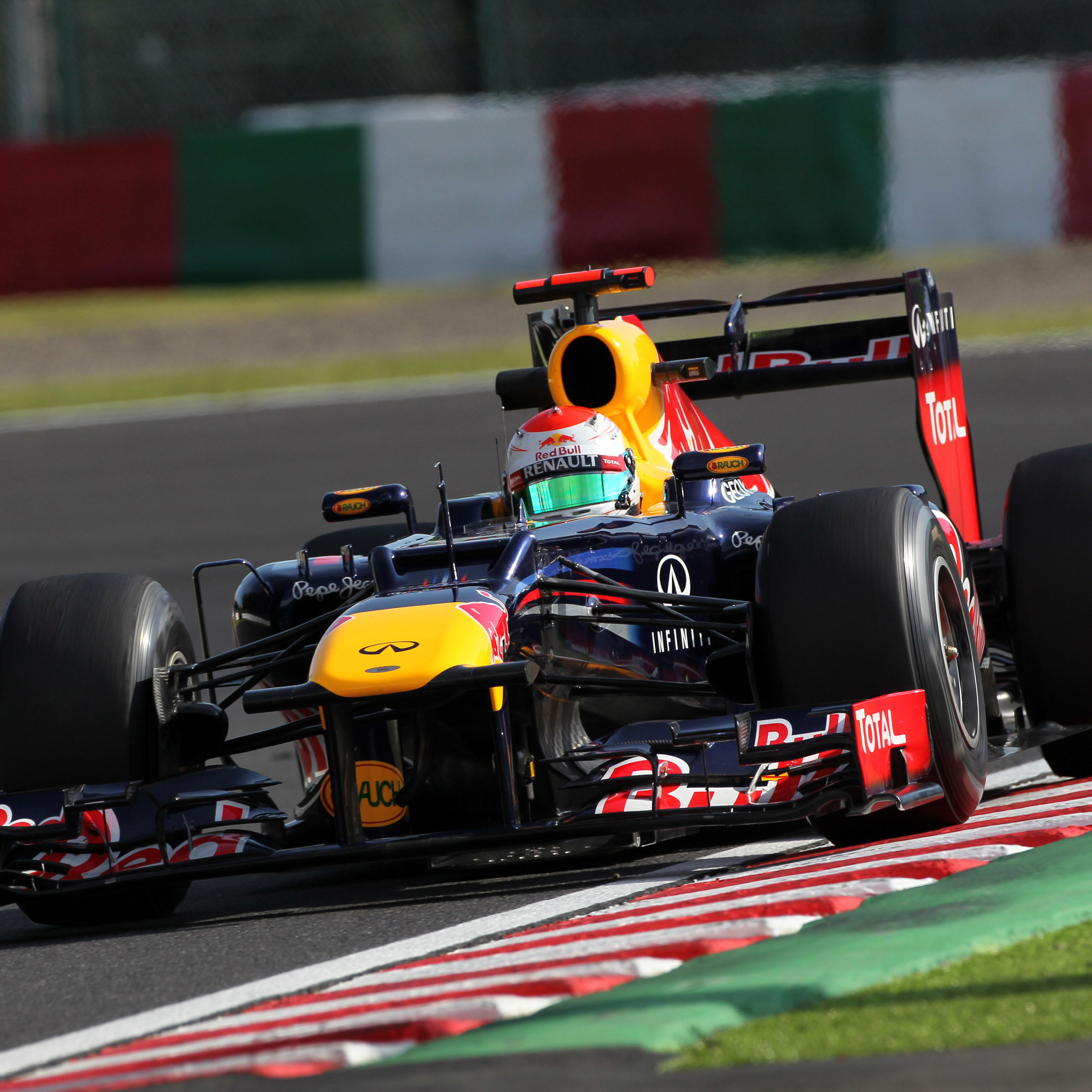 05.10.2012- Free Practice 2, Sebastian Vettel (GER) Red Bull Racing RB8