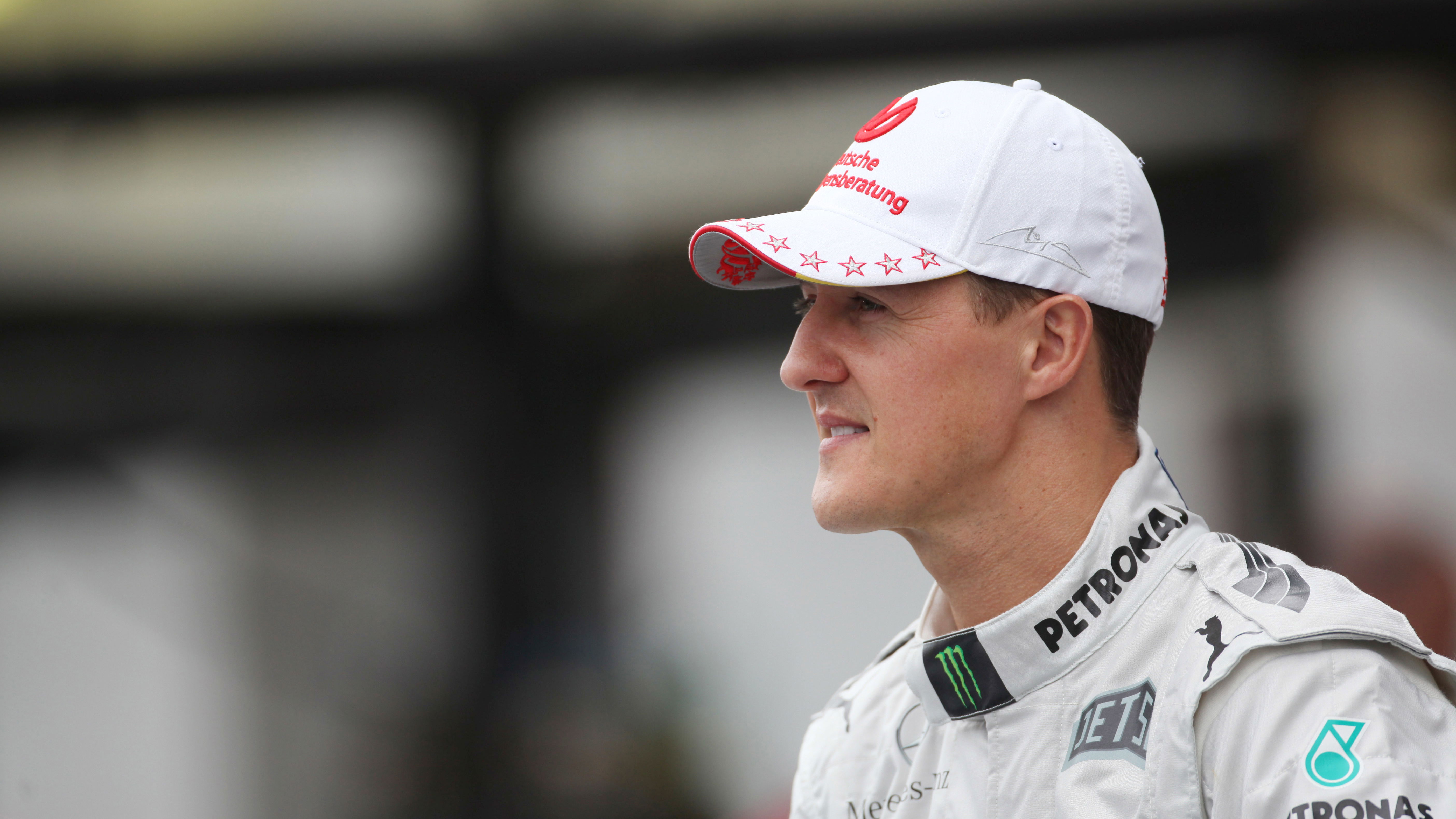 25.11.2012- Mercedes Team photograph, Michael Schumacher (GER) Mercedes AMG F1 W03