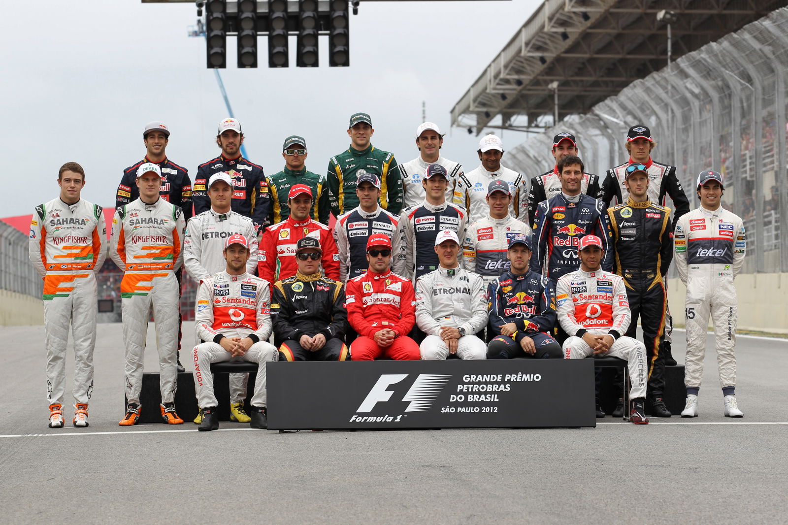 25.11.2012- Drivers end of year group photograph