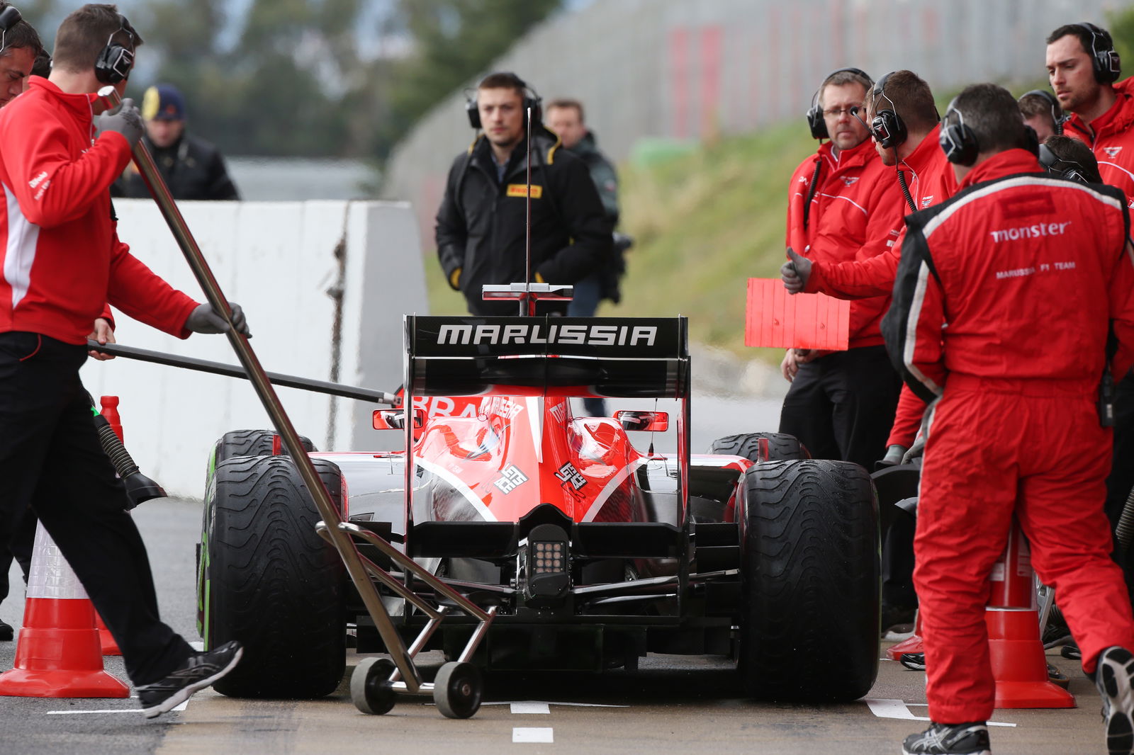 Max Chilton (GBR) Marussia F1 Team MR02 in the pits.01.03.2013.