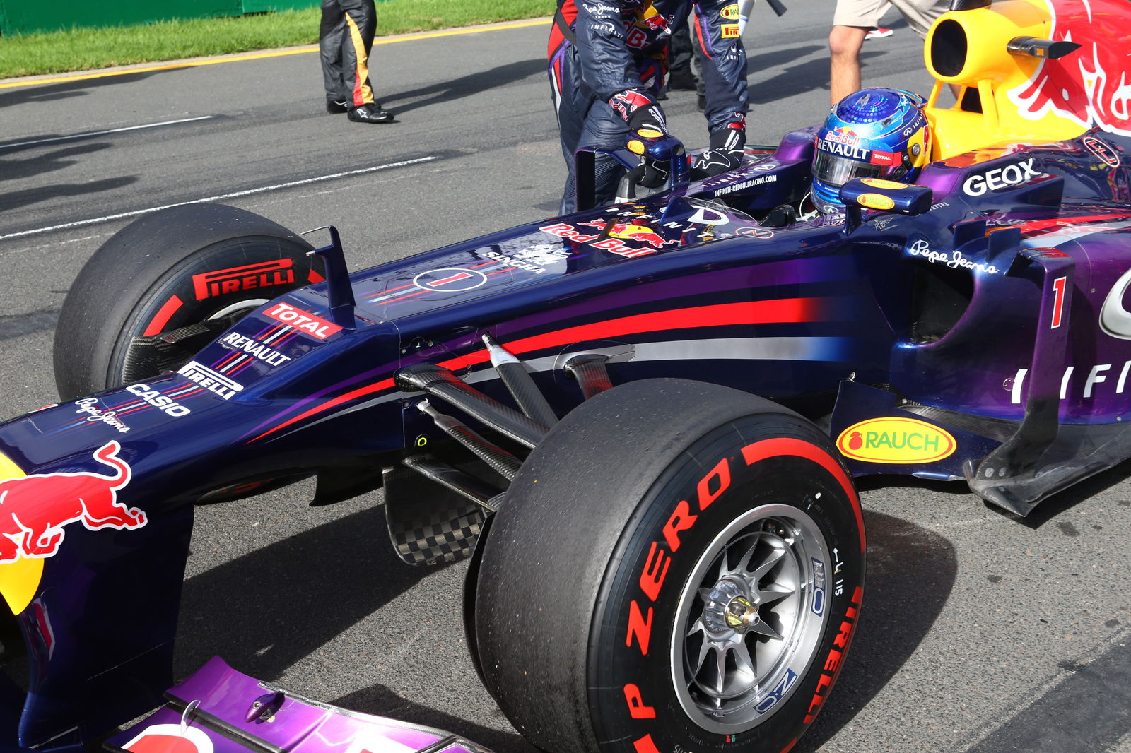 17.03.2013- Race, Sebastian Vettel (GER) Red Bull Racing RB9