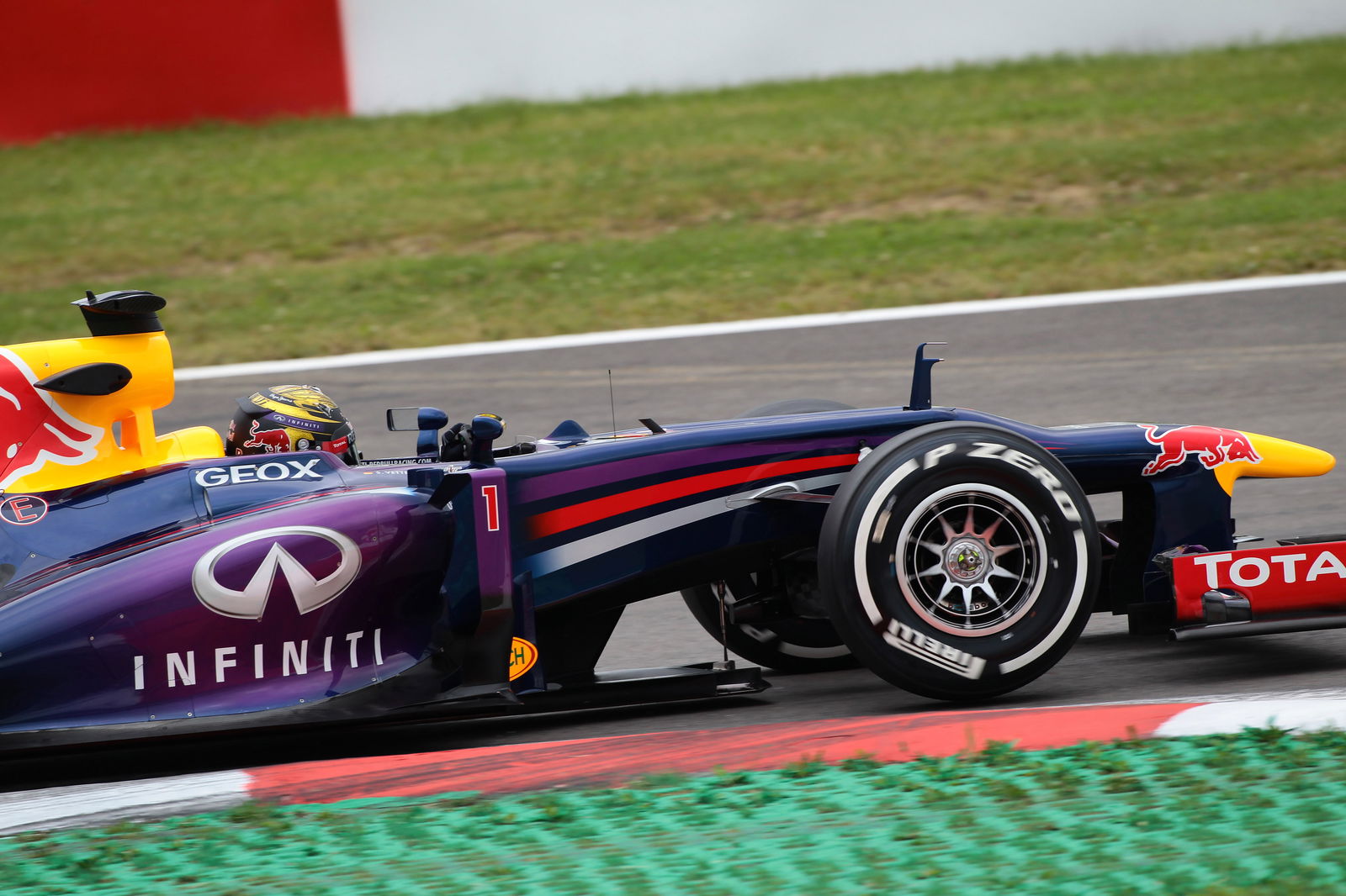 05.07.2013- Free Practice 1, Sebastian Vettel (GER) Red Bull Racing RB9