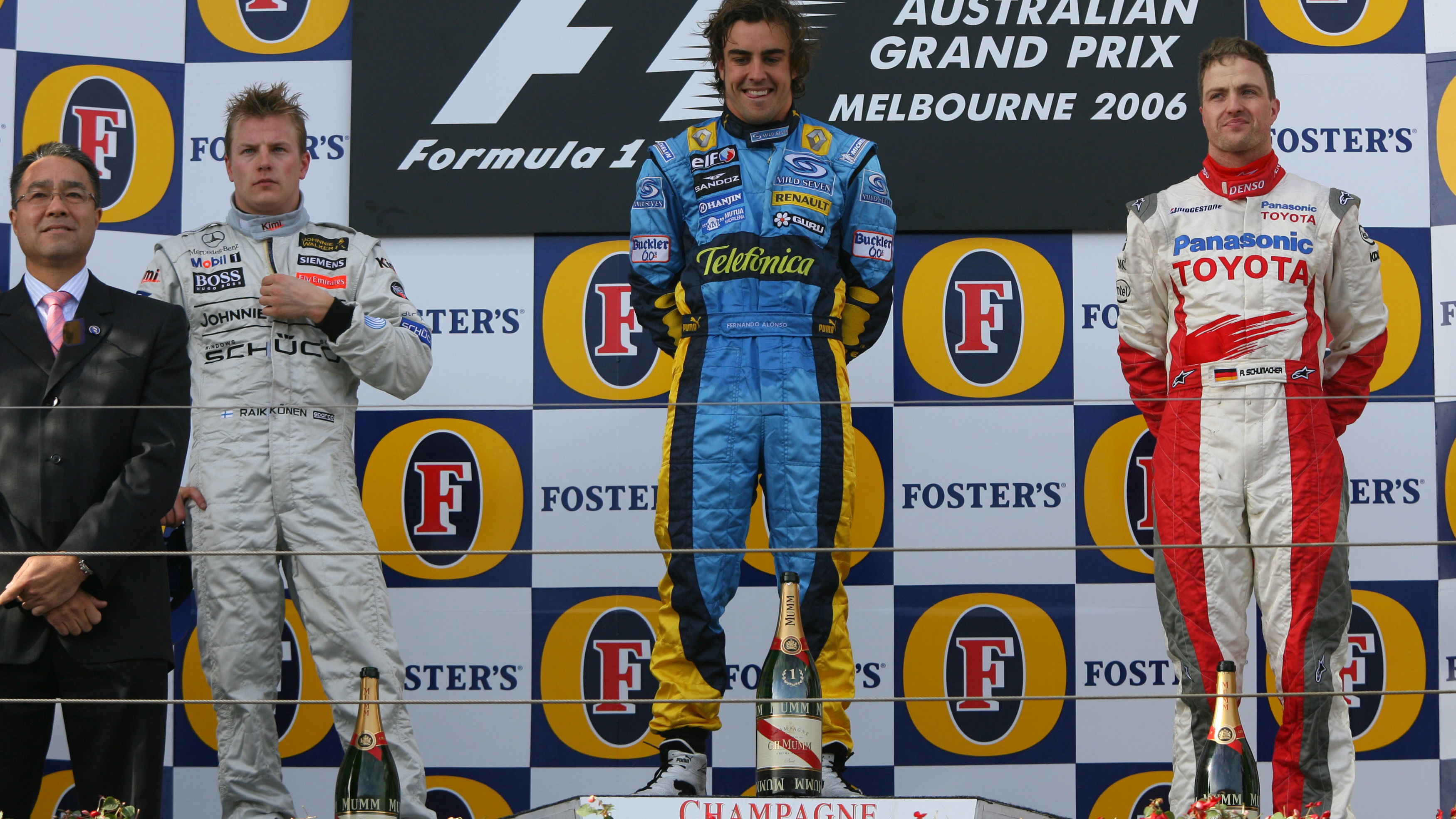 Fernando Alonso (Renault) on Australian GP podium