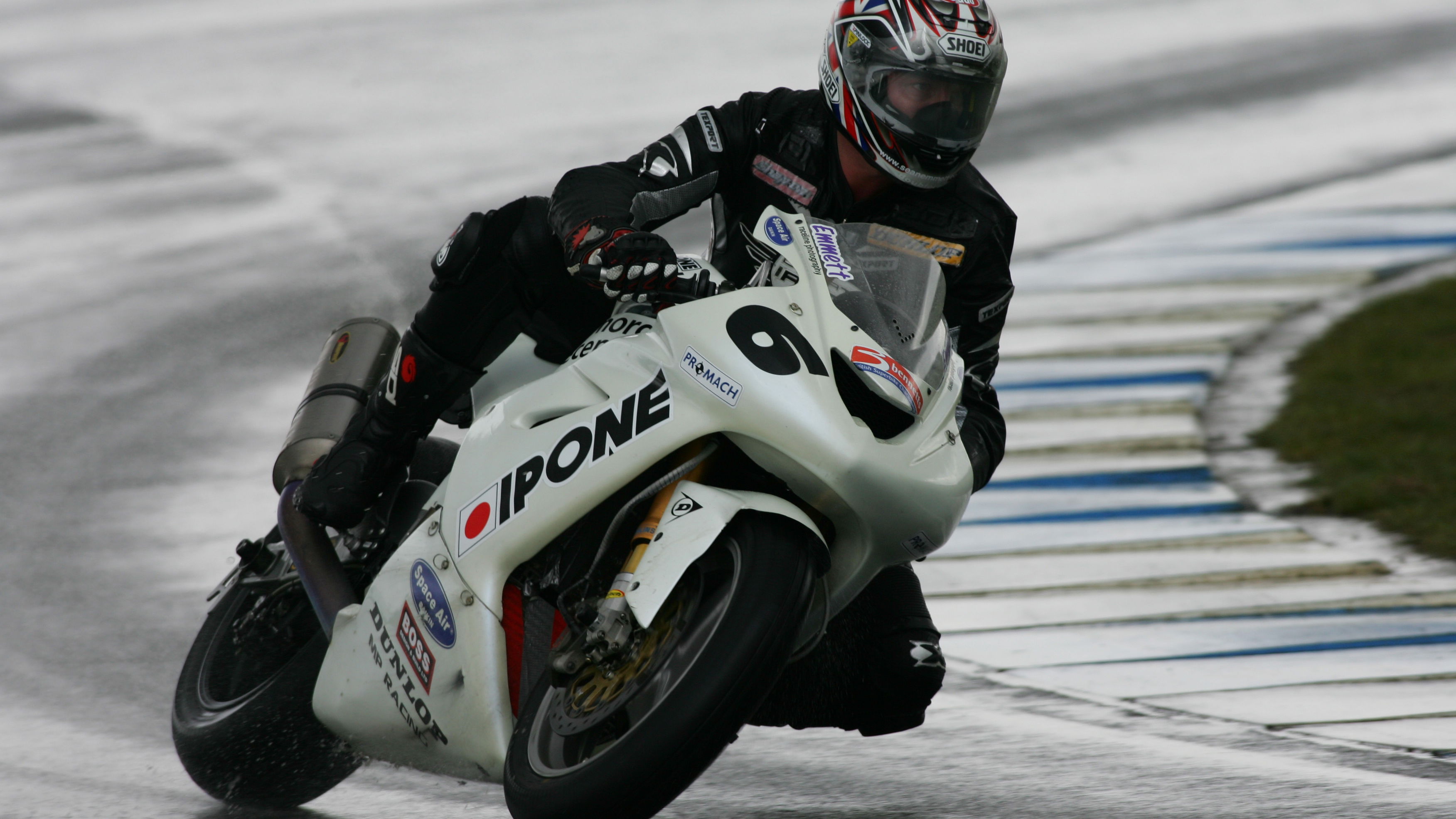 sean emmett ipone racing kawasaki bsb 2006 donington race 2 sunday 09/04/06