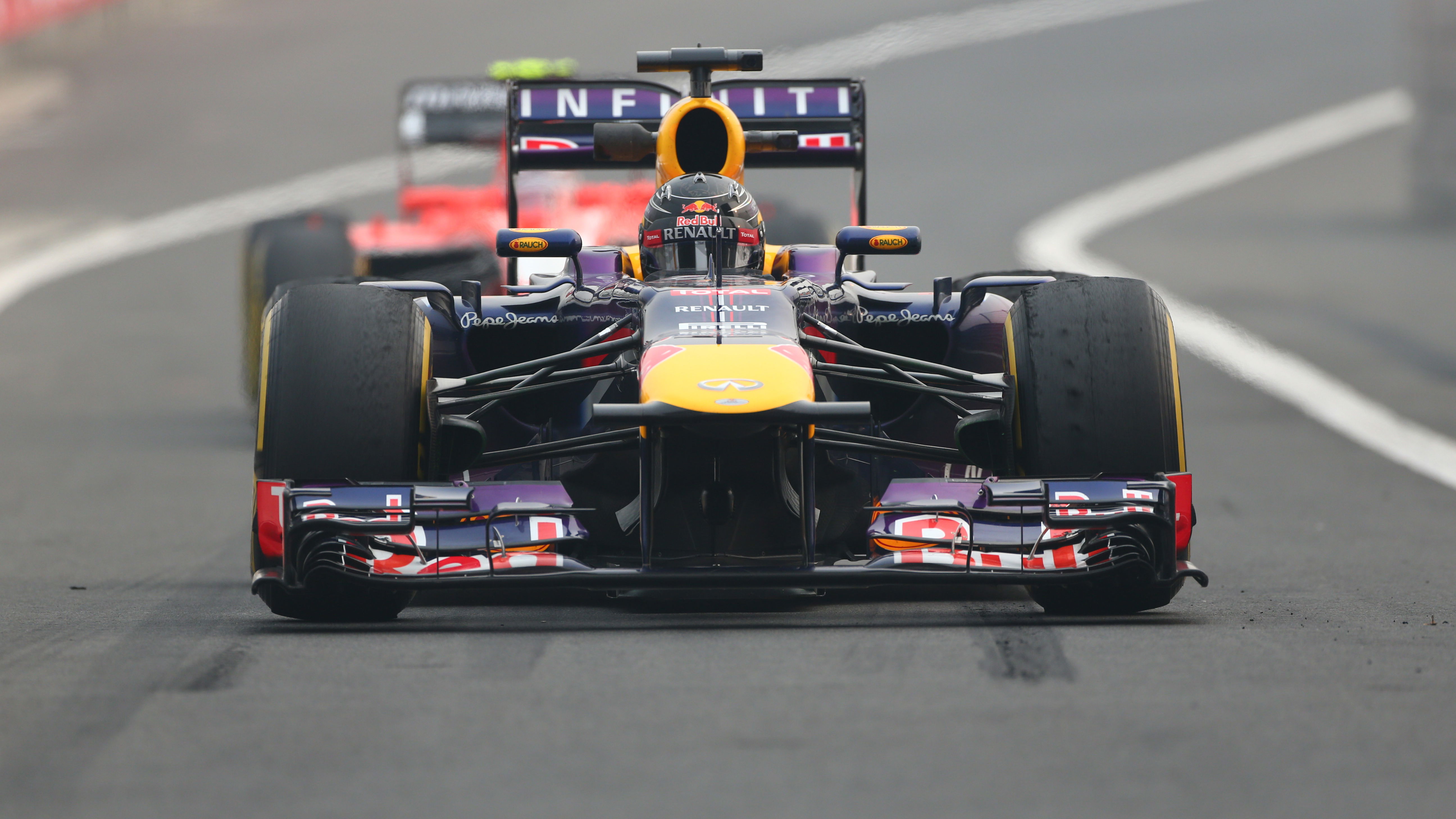 25.10.2013- Free Practice 2: Sebastian Vettel (GER) Red Bull Racing RB9